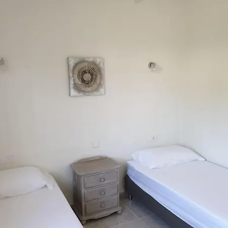 Villa Cheerful 2-bedroom With Private Pool Calp