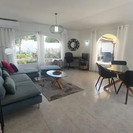 Villa Cheerful 2-bedroom With Private Pool Calp